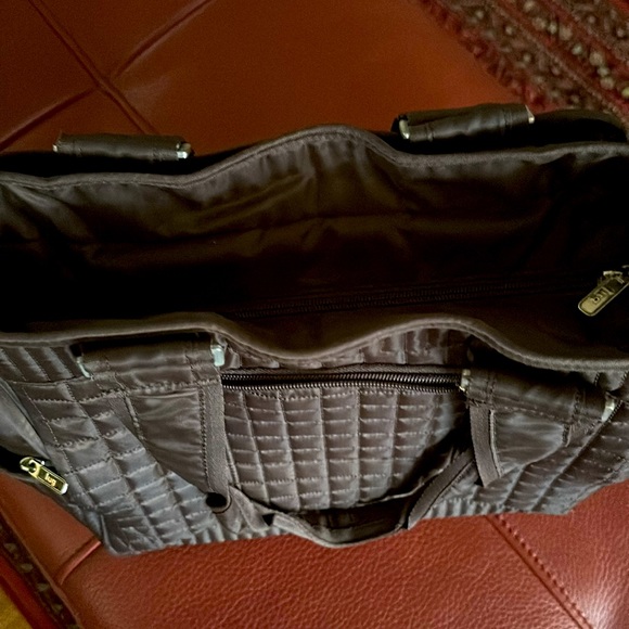 Lug Tote Quilted Multipurpose Bag - Picture 7 of 9